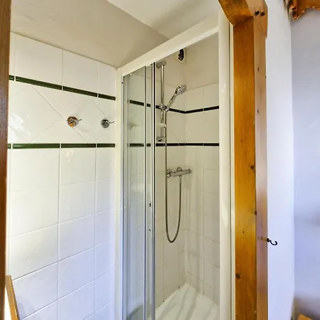 Apartment Roselend - De 3 Pieces Situe Dans Au Village Du Chantel, Proche Des Pistes Et Avec Piscine. Mae-4441