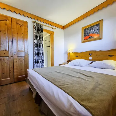 Roselend - De 3 Pieces Situe Dans Au Village Du Chantel, Proche Des Pistes Et Avec Piscine. Mae-4441 * Les Arcs (Savoie)