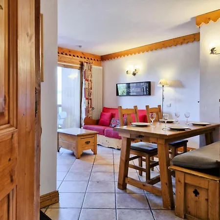 Apartment Roselend - De 3 Pieces Situe Dans Au Village Du Chantel, Proche Des Pistes Et Avec Piscine. Mae-4441 *