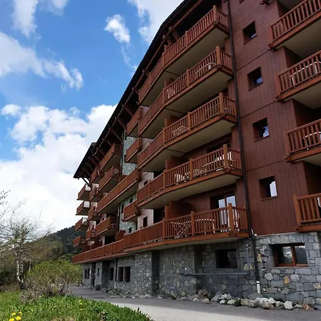 Roselend - De 3 Pieces Situe Dans Au Village Du Chantel, Proche Des Pistes Et Avec Piscine. Mae-4441 *